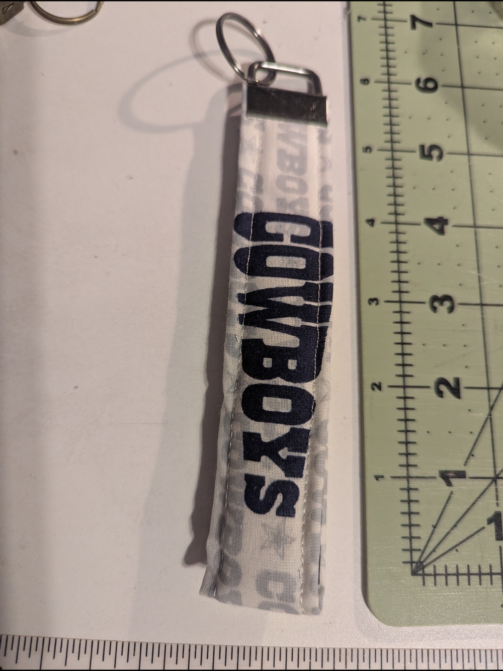 Dallas Cowboys Wrist Key Fob in White and Navy